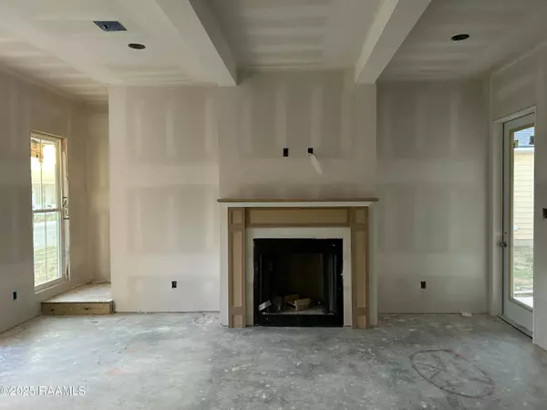 Broussard, LA 70518,100 Wishing Well DR