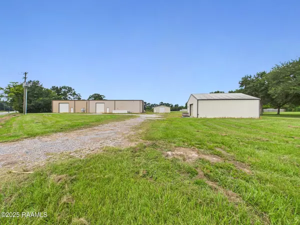 Youngsville, LA 70592,946 Austin RD