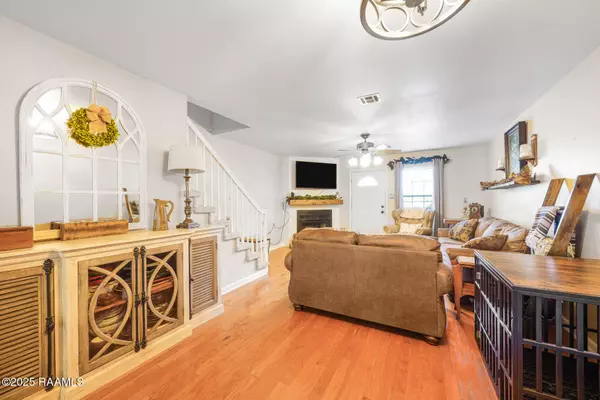 Lafayette, LA 70503,523 Tracy CIR