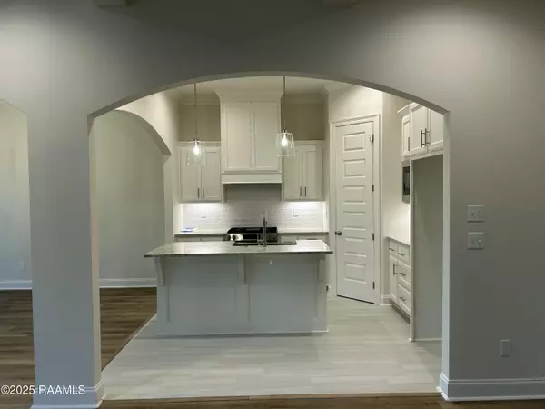 Lafayette, LA 70508,100 Hearth ST