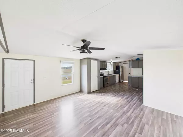Breaux Bridge, LA 70517,1638 Grand Bois RD