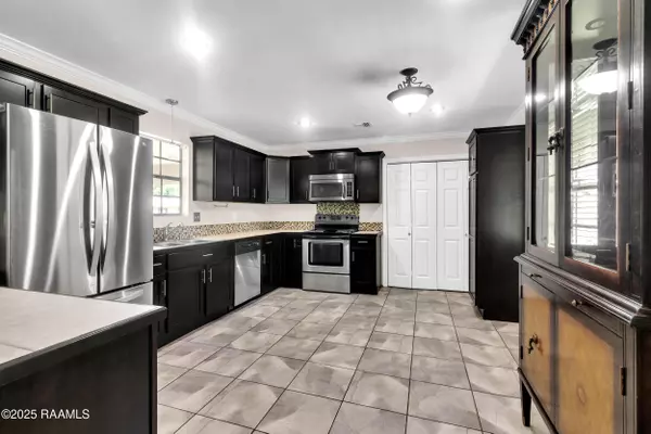 Lafayette, LA 70506,101 Granada DR