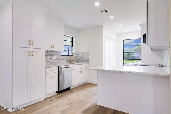 Youngsville, LA 70592,113 Pebble Beach DR