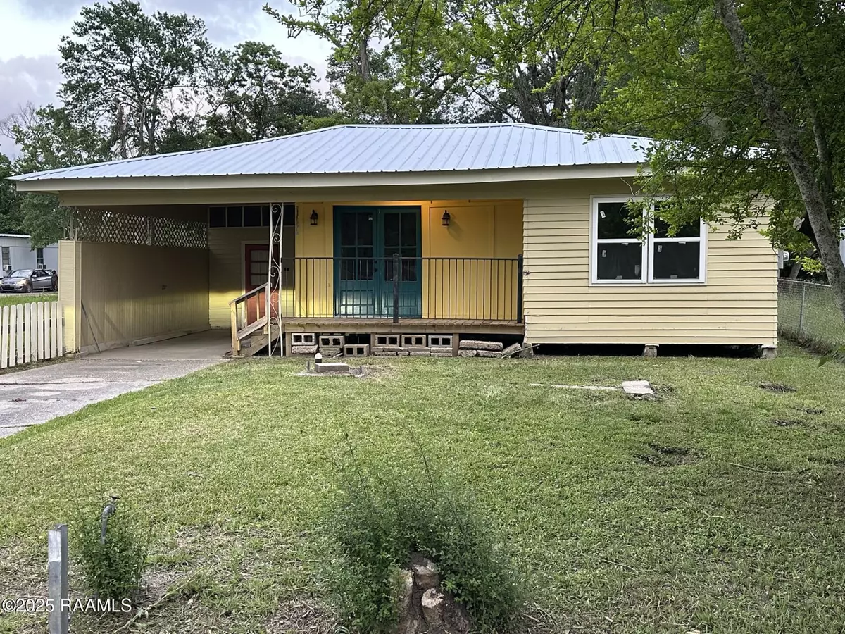 St. Martinville, LA 70582,416 N Vivier ST