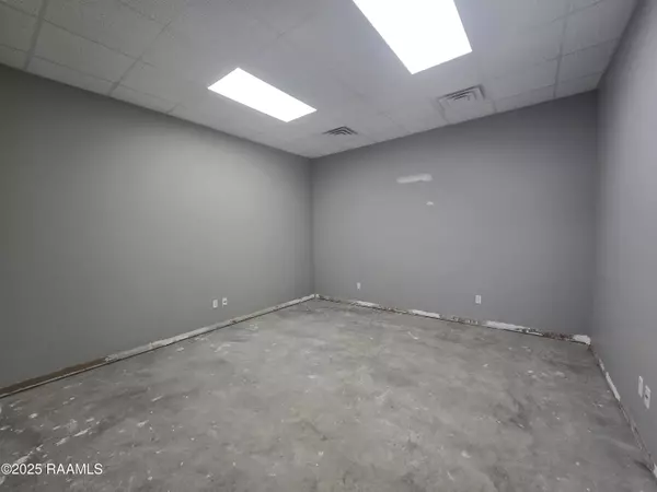 Abbeville, LA 70510,3015 Veterans Memorial DR #106