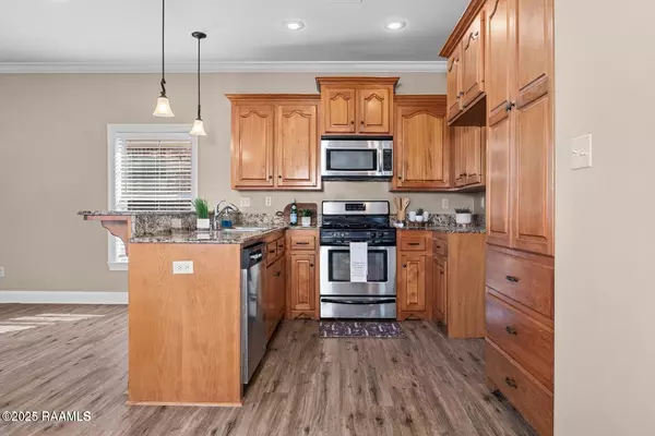 Breaux Bridge, LA 70517,1115b Jules Broussard RD