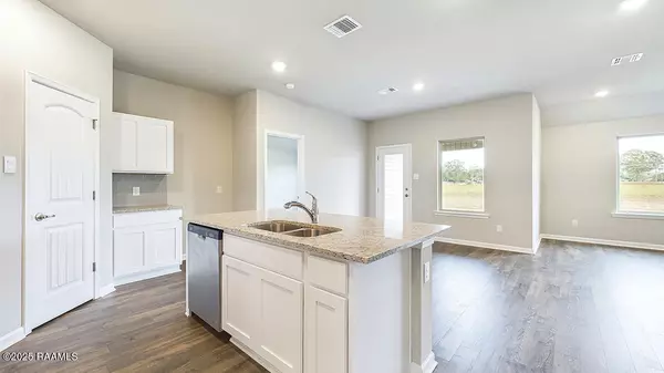 Maurice, LA 70555,142 Cottage Cove DR