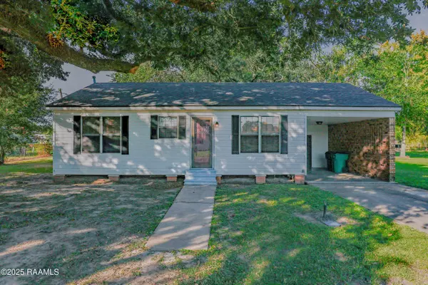 Church Point, LA 70525,619 S Henry ST