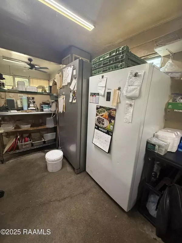 Ville Platte, LA 70586,910 & 908 Tate Cove RD