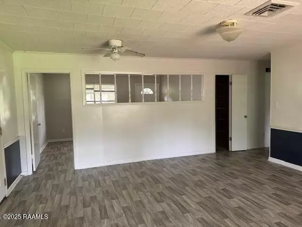 Ville Platte, LA 70586,123 Lester ST