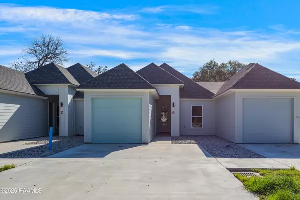 Broussard, LA 70518,300 Avenue B #C