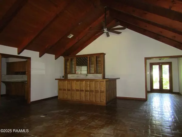 Breaux Bridge, LA 70517,1408 Berard ST