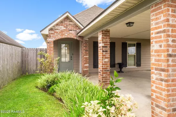 Abbeville, LA 70510,121 Acacia LN