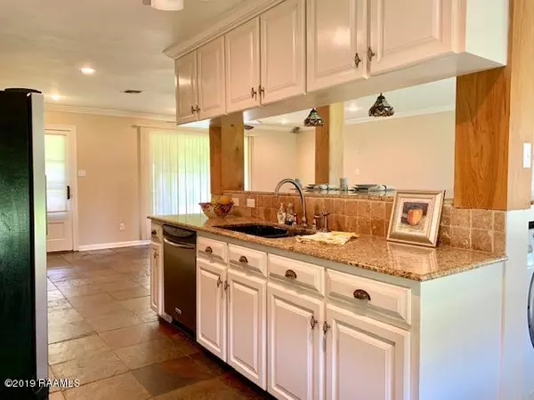 Lafayette, LA 70507,104 Woodrich LN