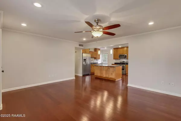 Lafayette, LA 70503,302 Newcastle DR