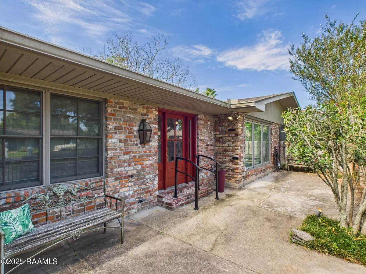 Lafayette, LA 70503,113 Deanna DR