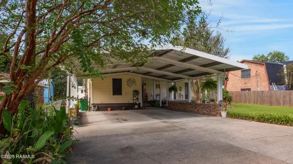 New Iberia, LA 70560,2418 Louisiana DR