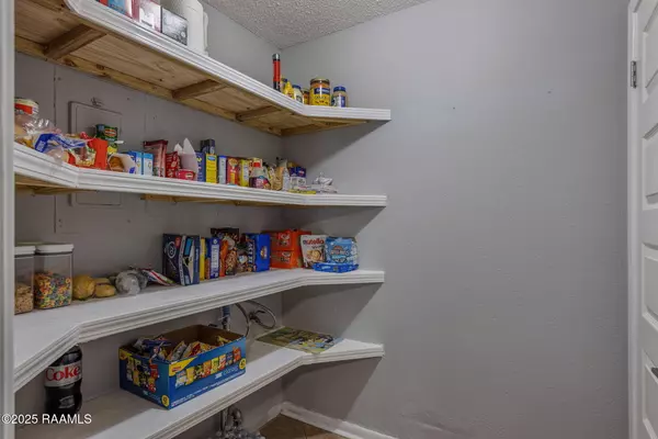 Lafayette, LA 70506,207 N William DR