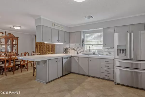 Lafayette, LA 70506,207 N William DR