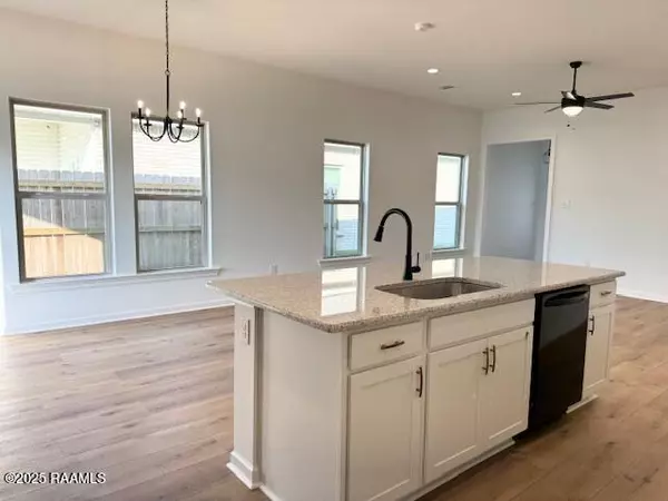 Lafayette, LA 70506,119 Brattle CT