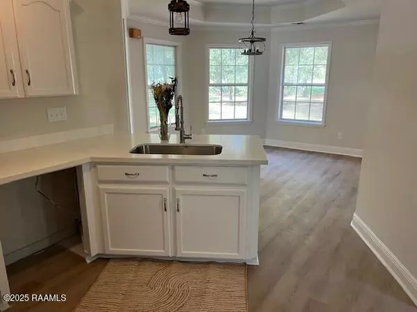 Breaux Bridge, LA 70517,1137 Earline DR