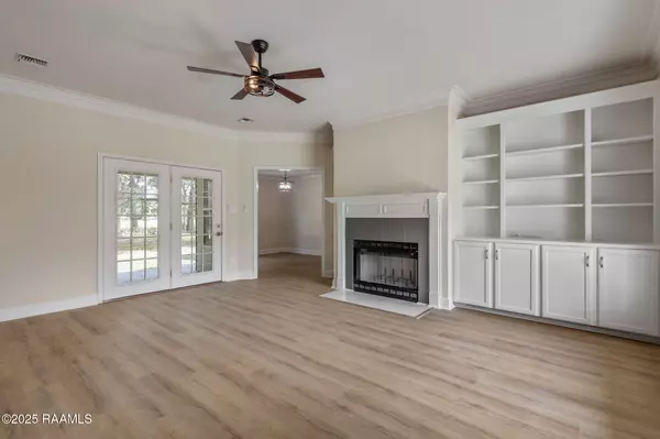 Breaux Bridge, LA 70517,1137 Earline DR