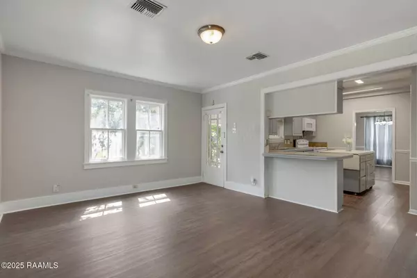 Broussard, LA 70518,311 S Morgan AVE