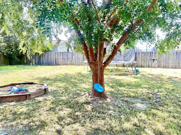 Broussard, LA 70518,309 Stags Leap LN