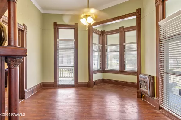 Opelousas, LA 70570,313 S Market ST