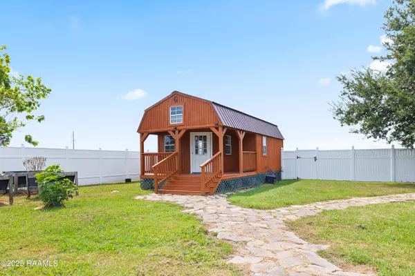New Iberia, LA 70560,3306 Cedarwood DR