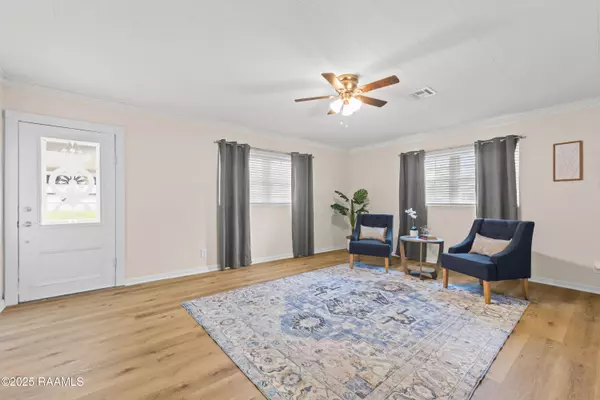 New Iberia, LA 70560,1609 Wallace ST