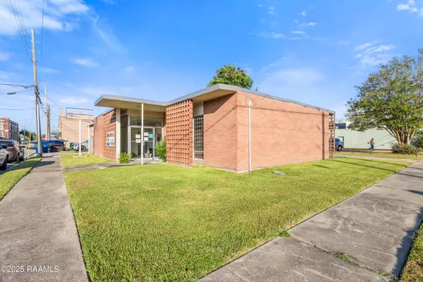 Crowley, LA 70526,121 E 5th ST