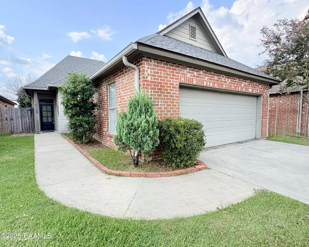 Lafayette, LA 70506,125 Oakbend DR