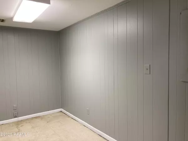 Lafayette, LA 70506,102 Saul DR