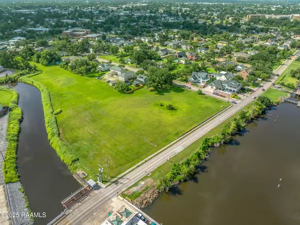 Lake Charles, LA 70601,0 Shell Beach DR