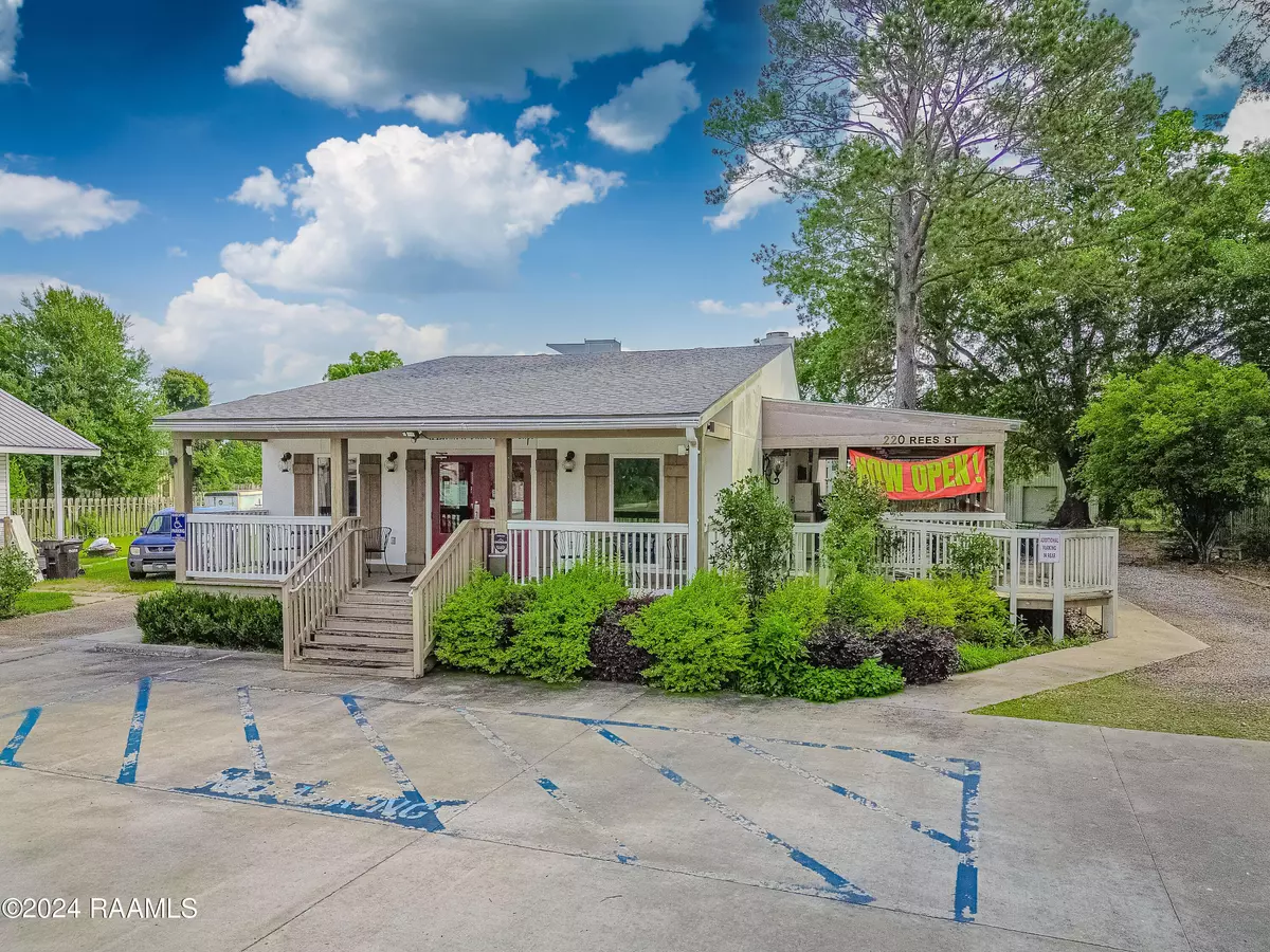 Breaux Bridge, LA 70517,220 Rees ST