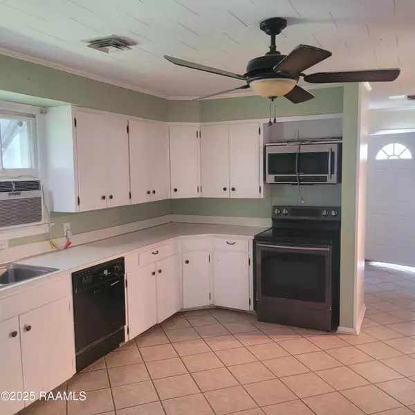 Opelousas, LA 70570,304 W Tennis ST