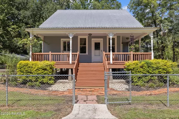 St. Martinville, LA 70582,1020 Fournet RD