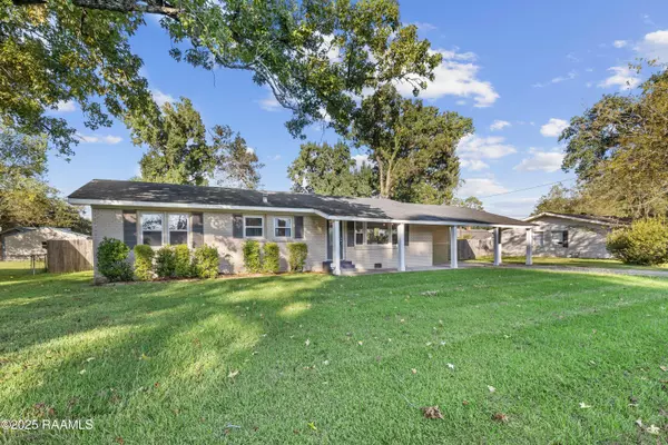 Lafayette, LA 70503,813 Alice DR