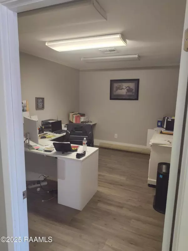 Broussard, LA 70518,110 N Bernard RD