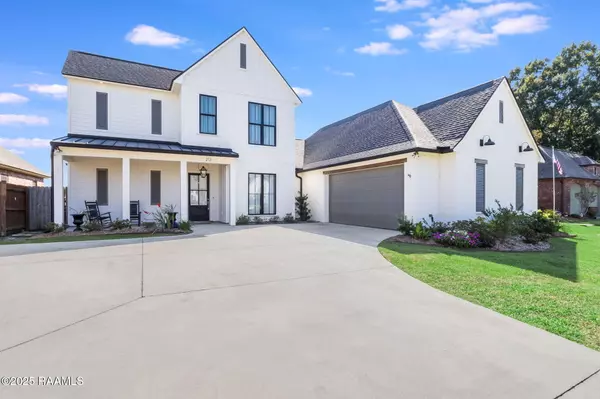 213 Rue Saint Barts, Youngsville, LA 70592