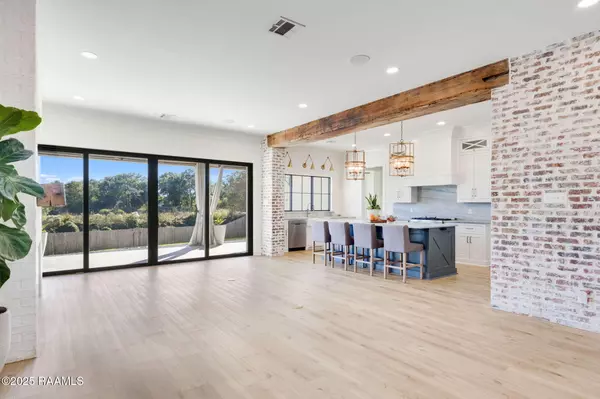 Youngsville, LA 70592,213 Rue Saint Barts