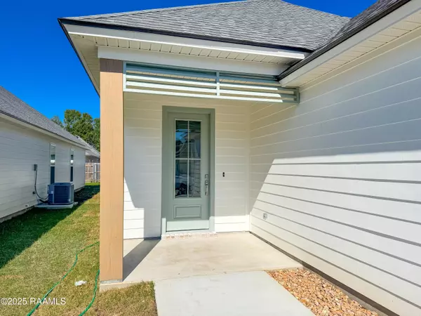 Lafayette, LA 70506,223 Berchman Oaks DR