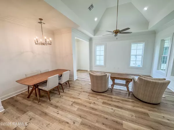 Lafayette, LA 70506,223 Berchman Oaks DR