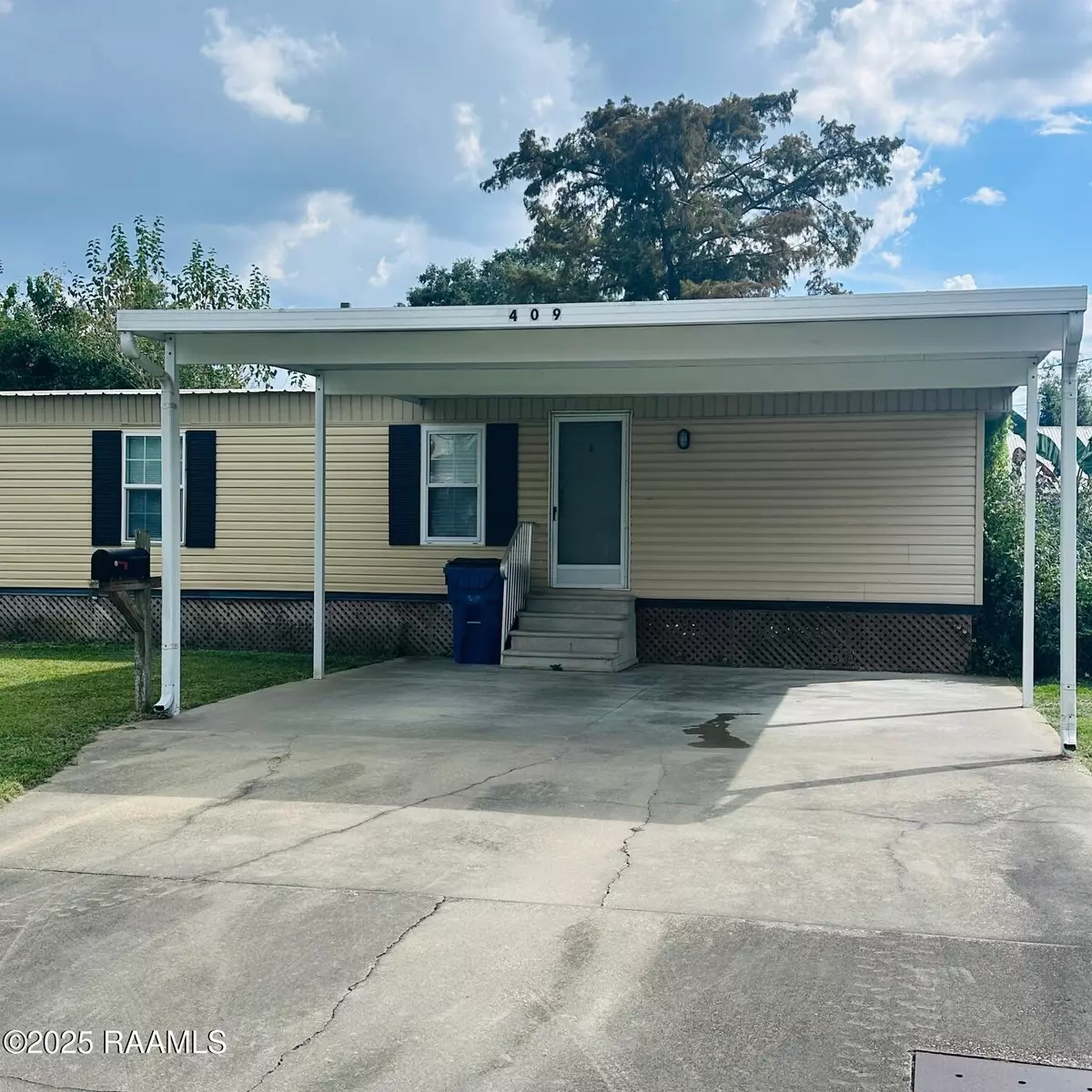 Rayne, LA 70578,409 W Bernard ST