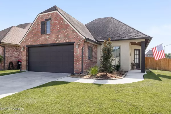 107 Chicago LN, Lafayette, LA 70506
