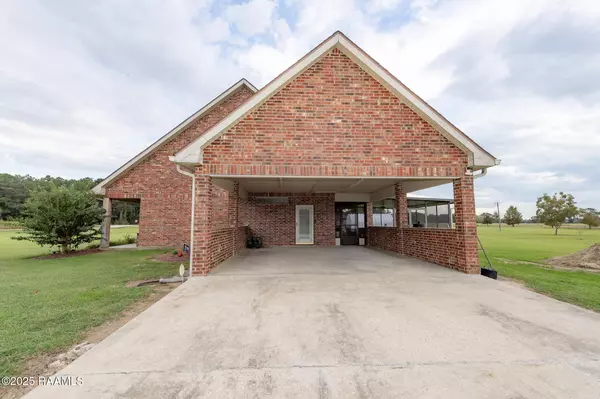 Eunice, LA 70535,1027 Chinaberry DR