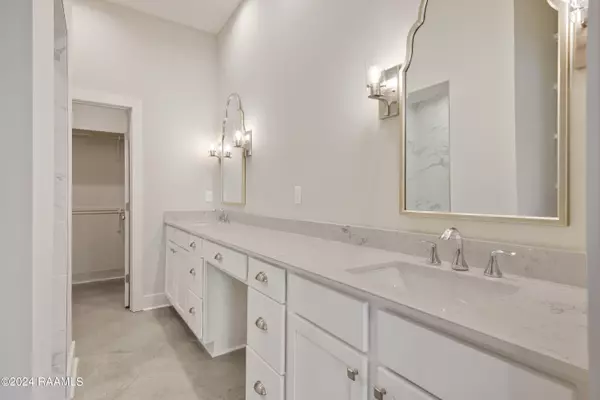 Youngsville, LA 70592,107 Satsuma DR