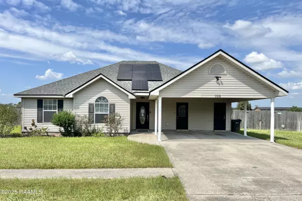 729 N Belle CIR, Breaux Bridge, LA 70517