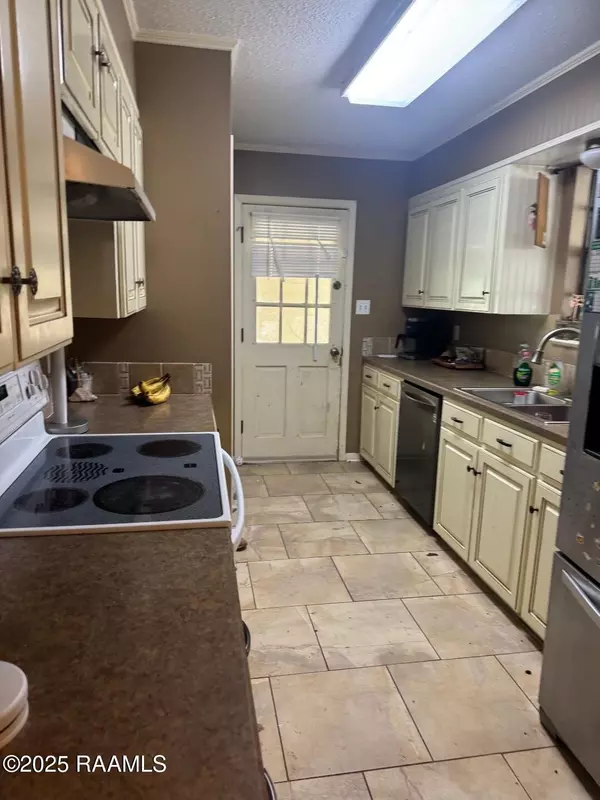 Duson, LA 70529,149 Petitjean RD